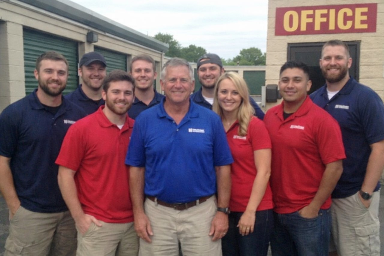 Water damage restoration professionals in Flint, MI